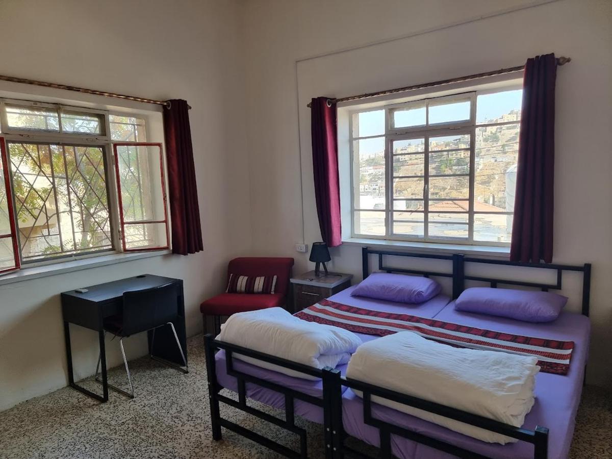 Auberge de jeunesse Rainbow House à Amman Extérieur photo